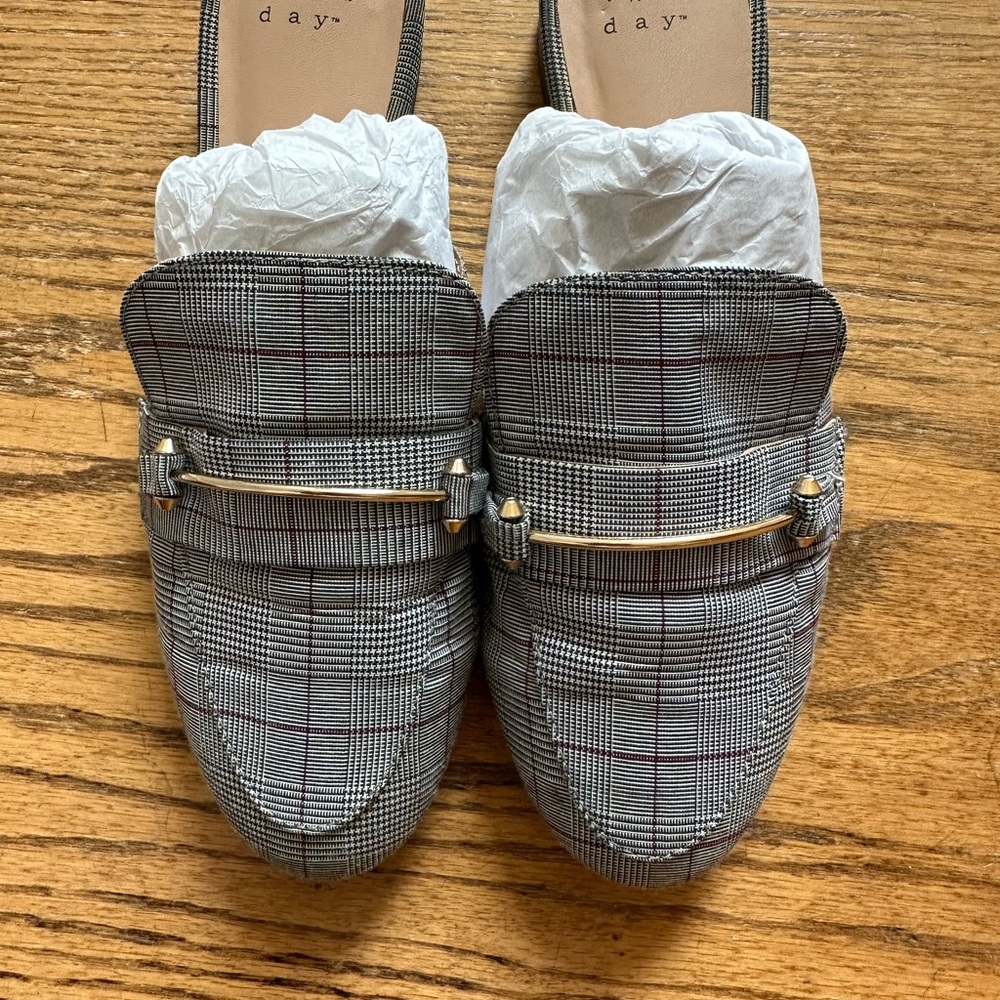 A new day loafers - Picture 3 of 4